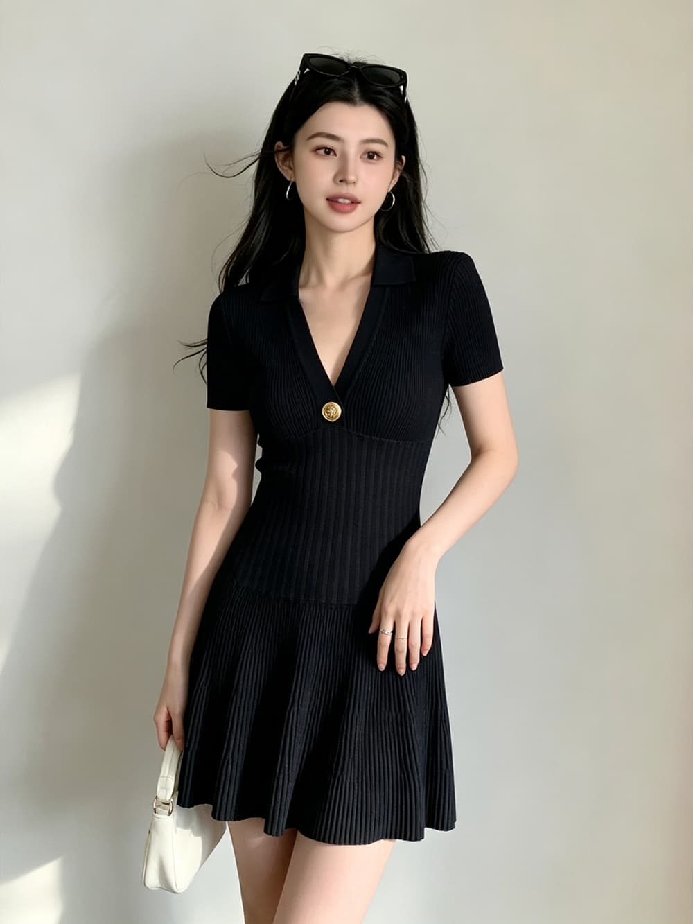 2026 여름 빛 럭셔리 바람 폴로 칼라 V넥 니트 원피스 수직 구덩이 기사 반팔 허리 수축 큰 진자 작은 키 여성 드레스 이미지 2