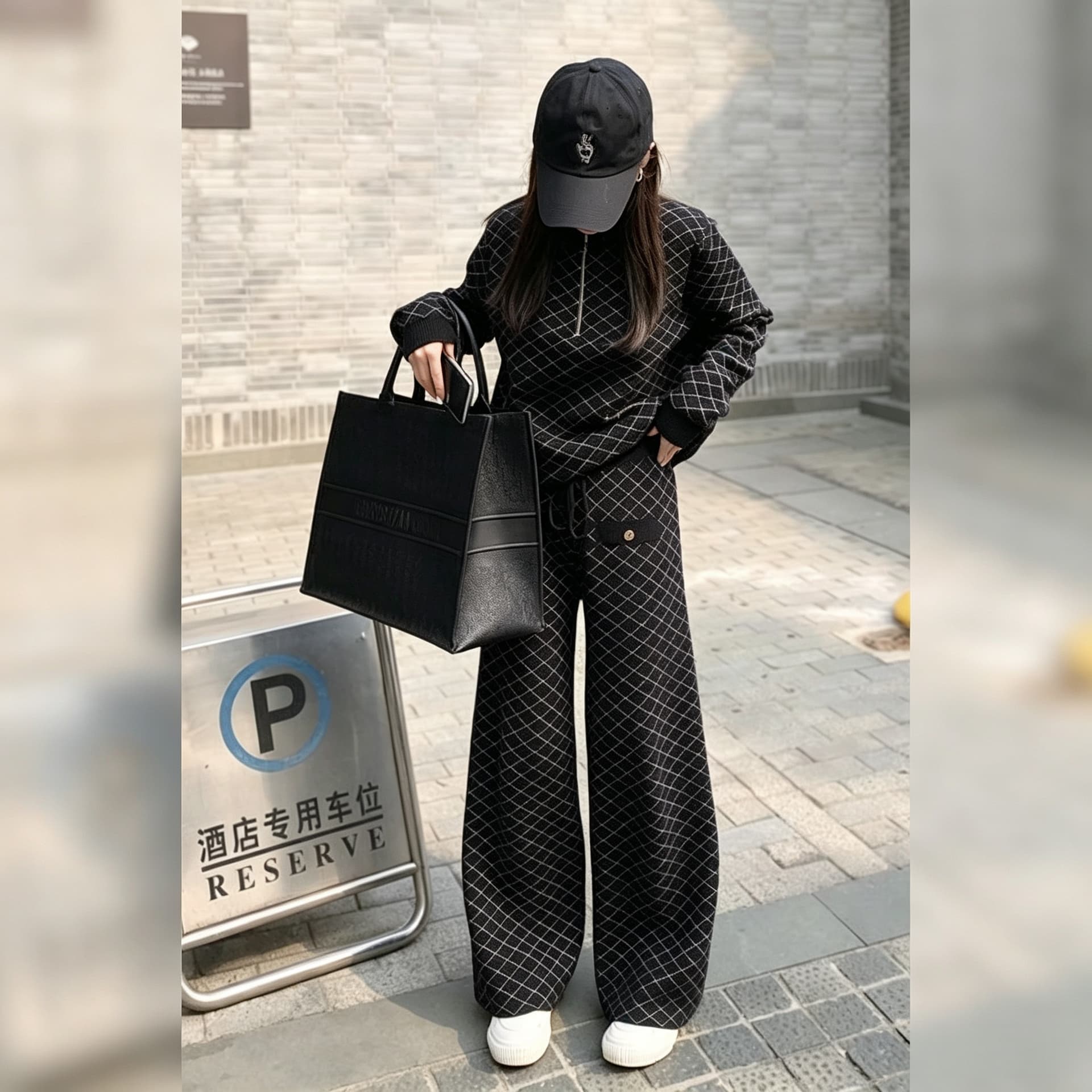 작은 샤넬 스타일 빛 럭셔리 링 그리드 반하이넥 맨위 세트 가을 새로운 검정색 튀김 거리 니트 와이드 레그 팬츠 투피스 세트