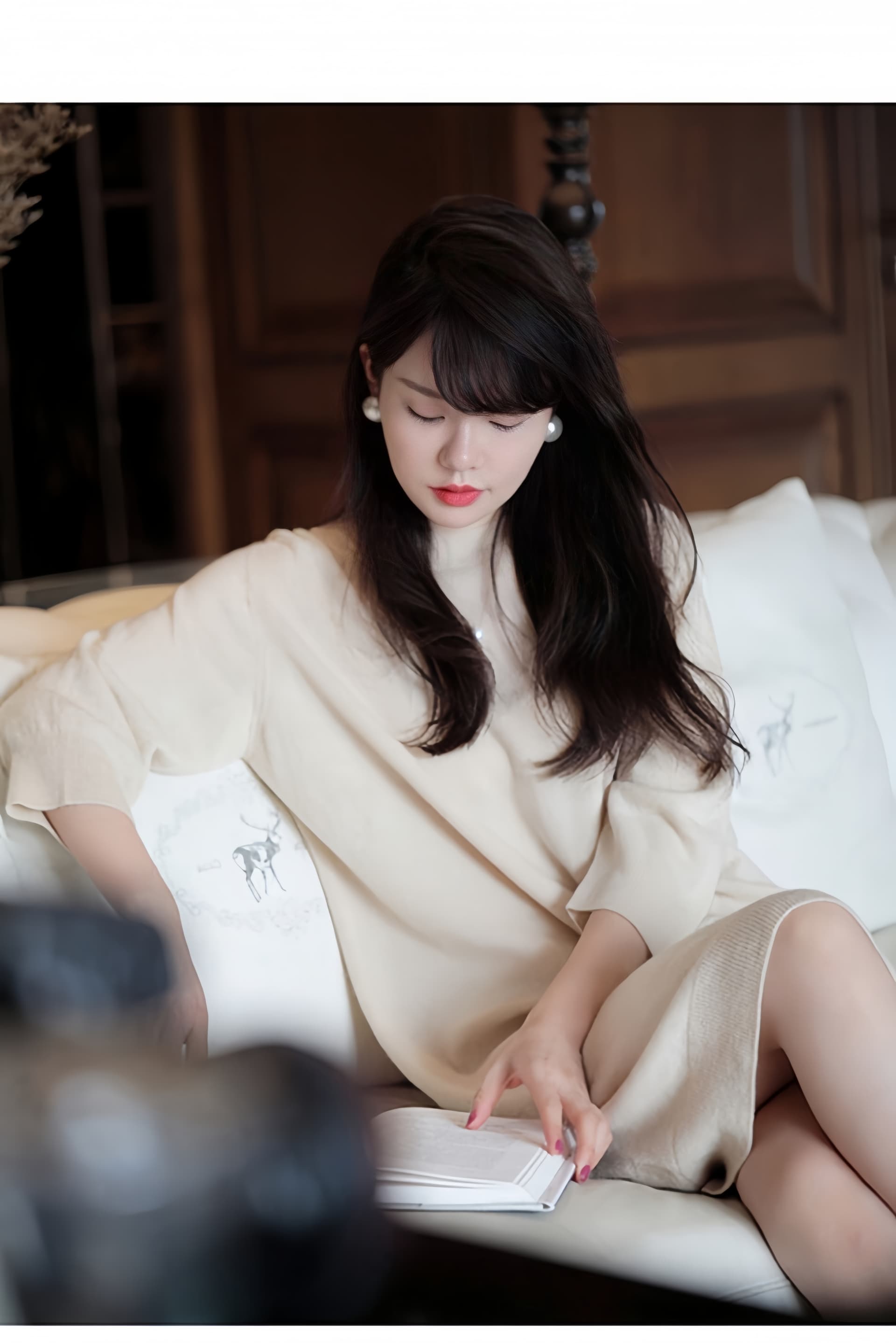 미니멀리즘 라운드 넥 니트 여성 드레스 가을 루즈핏 7부 소매 느긋한 바람 스트레이트 중간 길이 만나는 작은 검은 드레스 상세 이미지 13