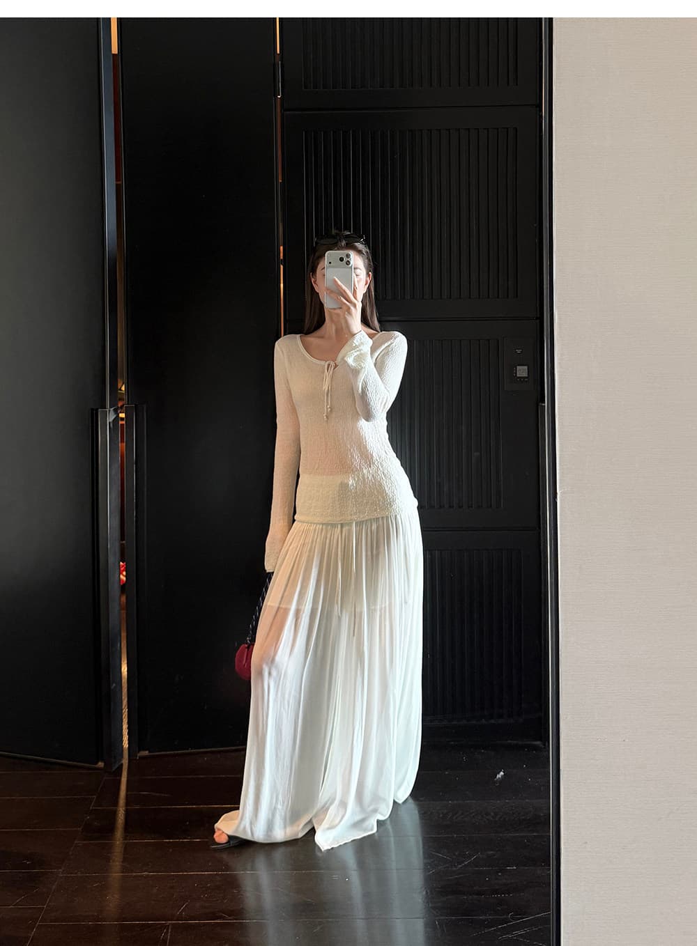 V넥 펌프 로프 레이스업 질감 긴팔 작은 셔츠 나팔 소매 얇은 스타일 통기성 몸매 가꾸기 슬림해 보이는 분위기 센스 인사이드 잡아라. 의류 상세 이미지 1