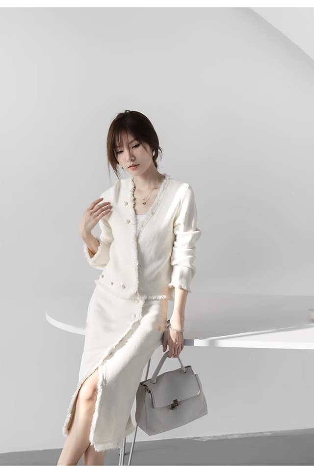 프랑스식 작은 샤넬 스타일 가을 겨울 새로운 출퇴근 V넥 오픈 가디건 니트 세트 여성 술 트임 반신 스커트 투피스 세트 상세 이미지 10