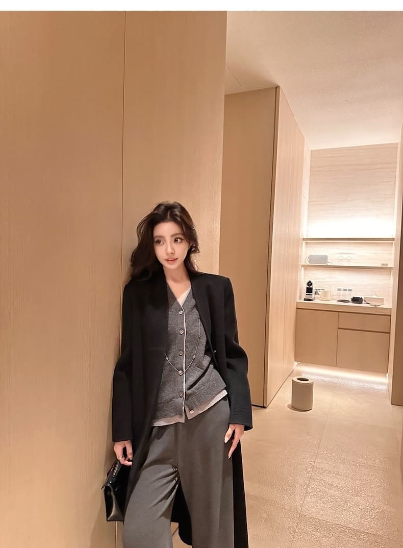 한 부서 레트로 가을 새로운 페이크 레이어드 클래식 배색 V넥 니트 맨위 루즈핏 와이드 레그 팬츠 두 조각 여성 세트 상세 이미지 14