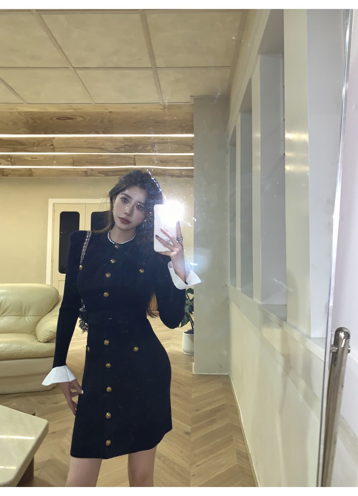 프랑스식 해군 풀오버 라운드 넥 싱글 줄 버튼 우아함 천 금빛 바람 품격 몸매 가꾸기 허리 수축 니트 점프 슈트 미니 스커트 여성 상세 이미지 14