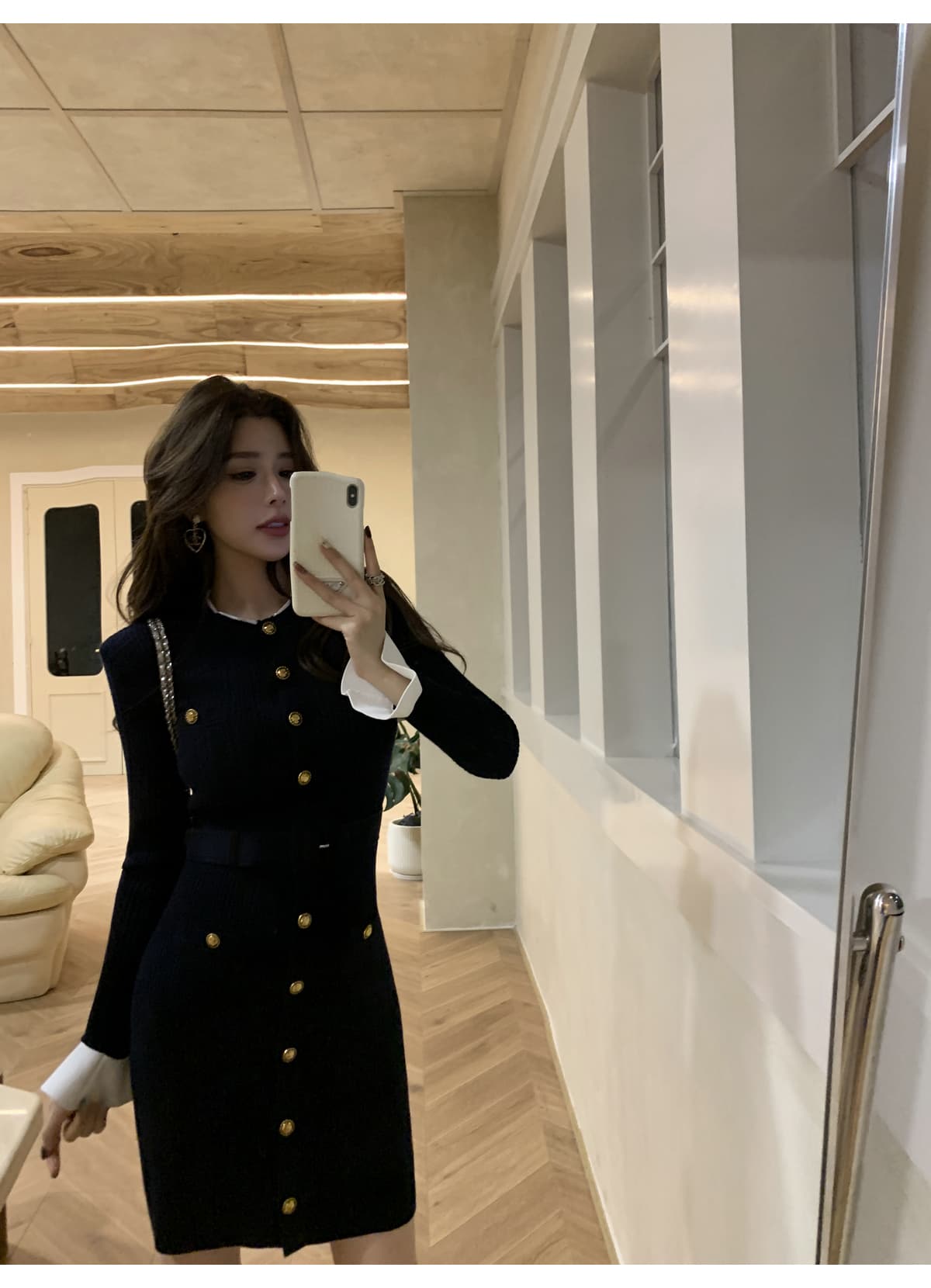 프랑스식 해군 풀오버 라운드 넥 싱글 줄 버튼 우아함 천 금빛 바람 품격 몸매 가꾸기 허리 수축 니트 점프 슈트 미니 스커트 여성 상세 이미지 18