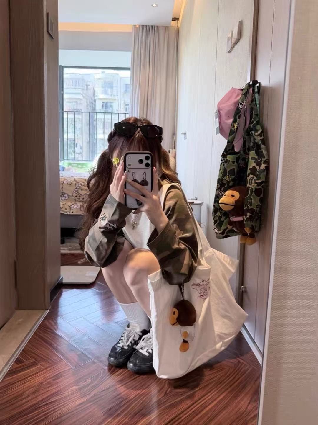 아메리칸 패치워크 카모플라주 배색 알파벳 긴팔 티셔츠 여성 이른 가을 루즈핏 슬림해 보이는 디자인 센스 느긋한 캐주얼 맨위 이미지 2