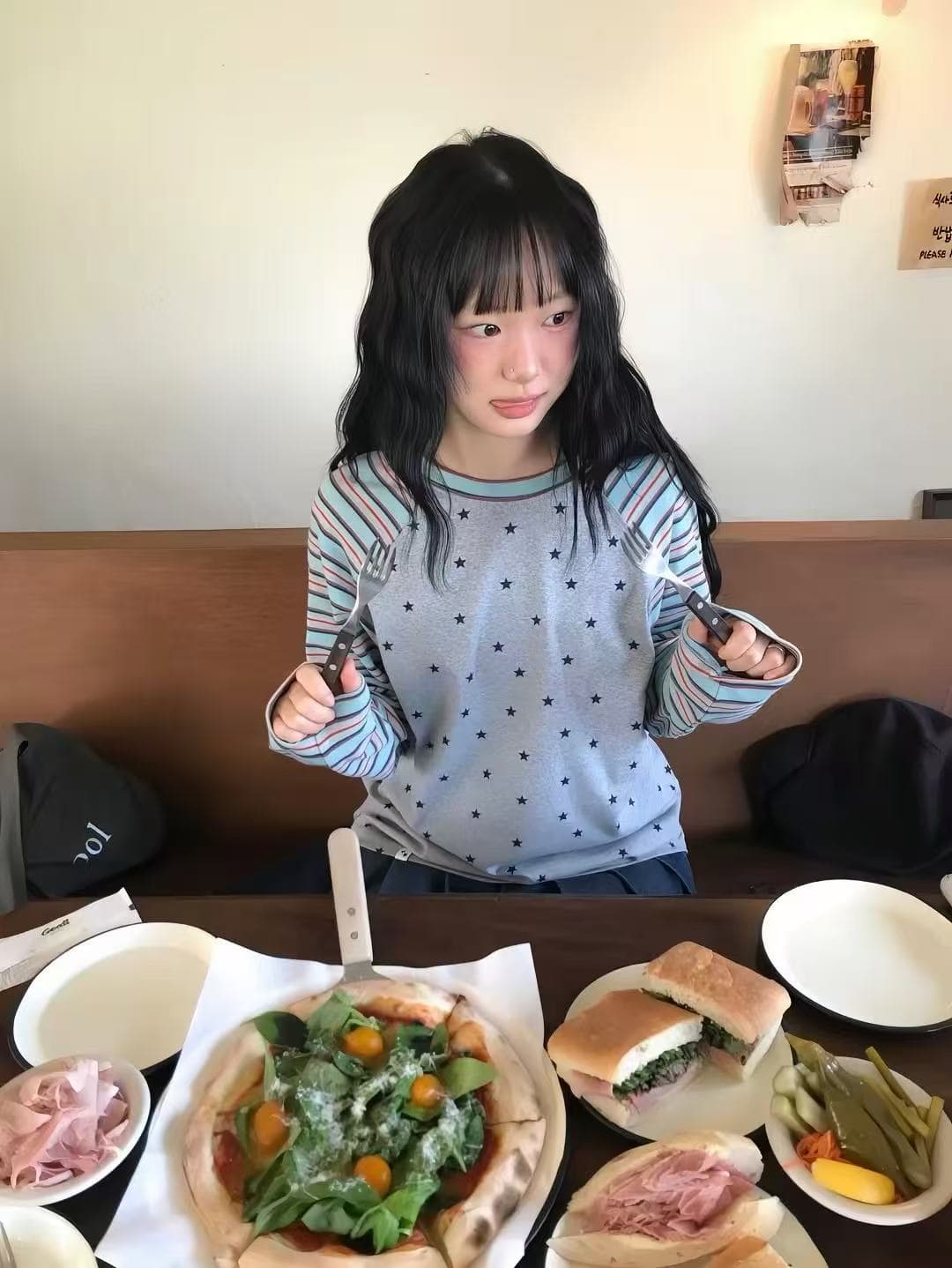 somi 홈 한국 스트레이트 우편 cavish 레트로 스트라이프 배색 별 라운드 넥 긴팔 셔츠 ins 한 바람 26ss 이미지 4