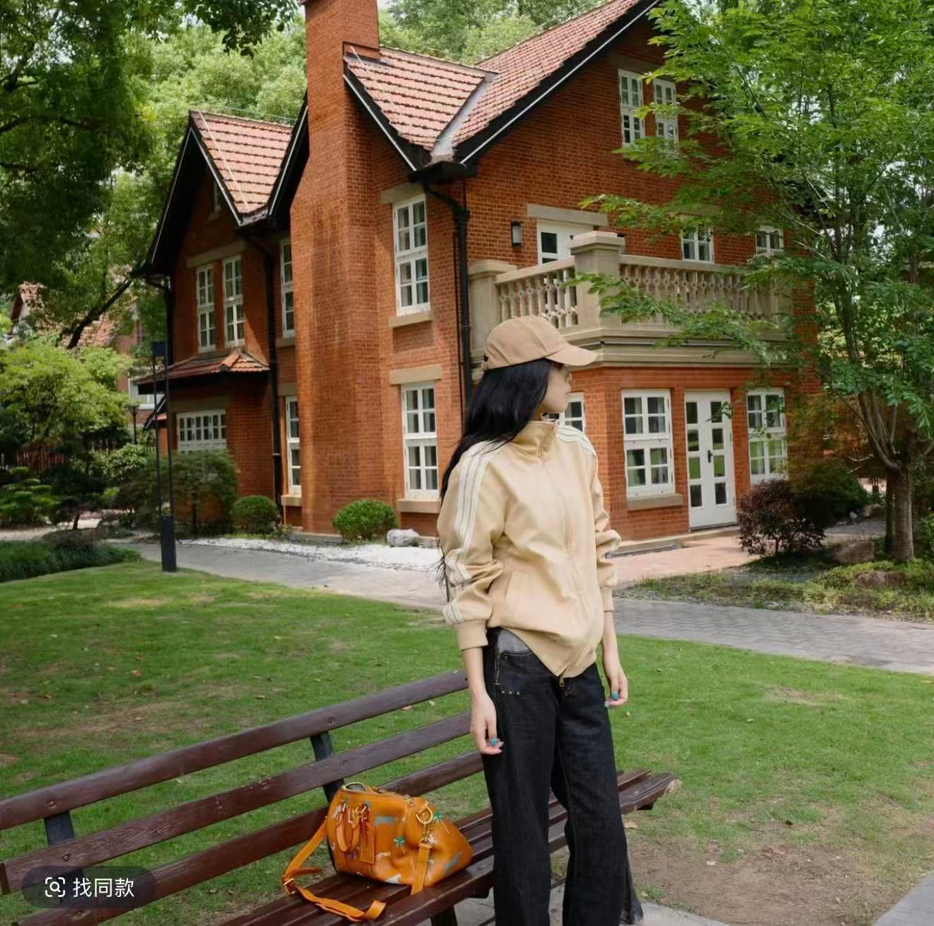 음과 천 골드 j 아름다움 숙박 대학교 아메리칸 레트로 재킷 루즈핏 느긋한 스웨이드 재킷 배색 스트라이프 상세 이미지 3