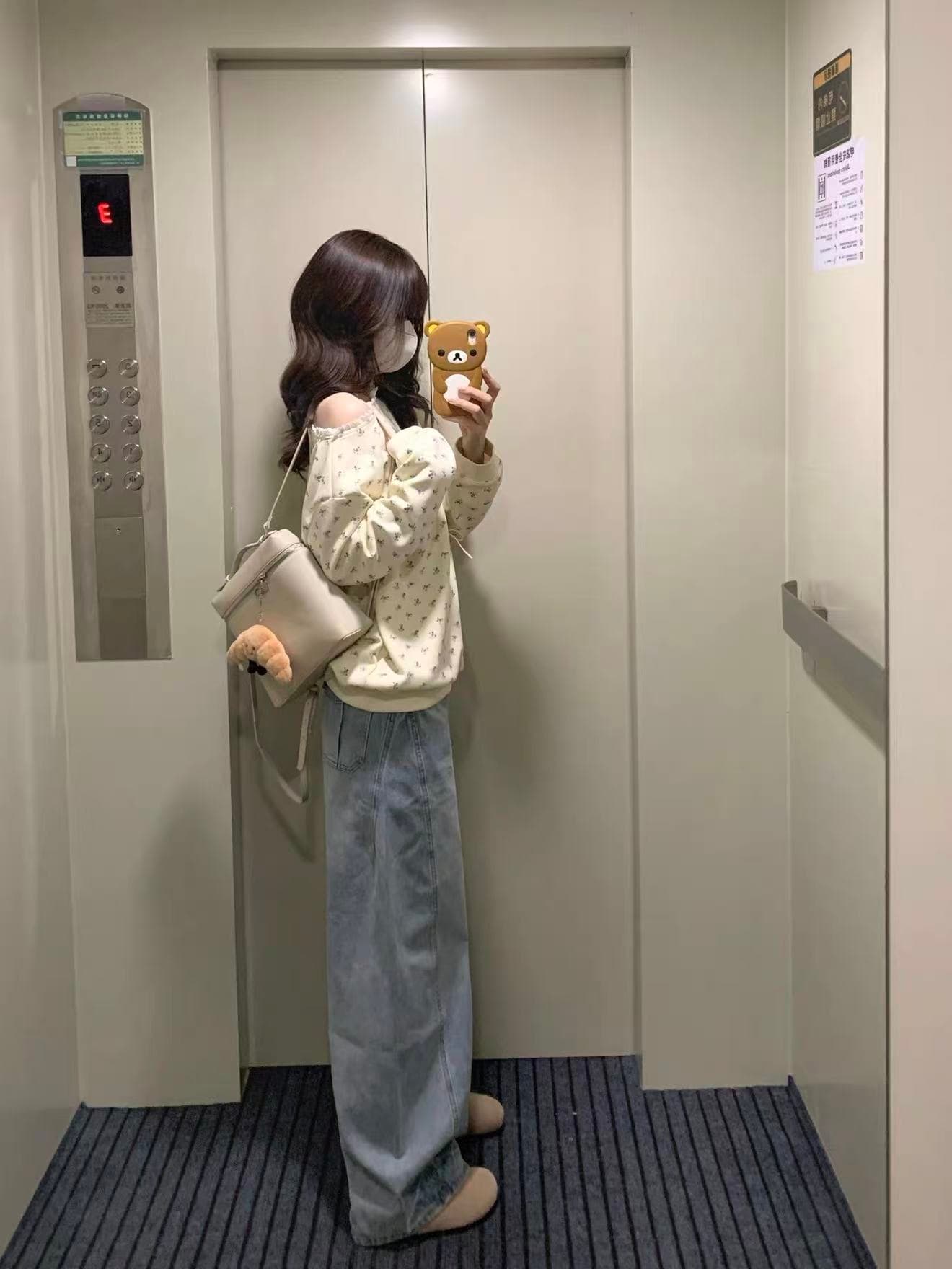 opening 직접 만든 아름다움 어깨 필터 비스듬한 어깨 작은 꽃무늬 패치워크 풀오버 긴팔 후드티 상세 이미지 4