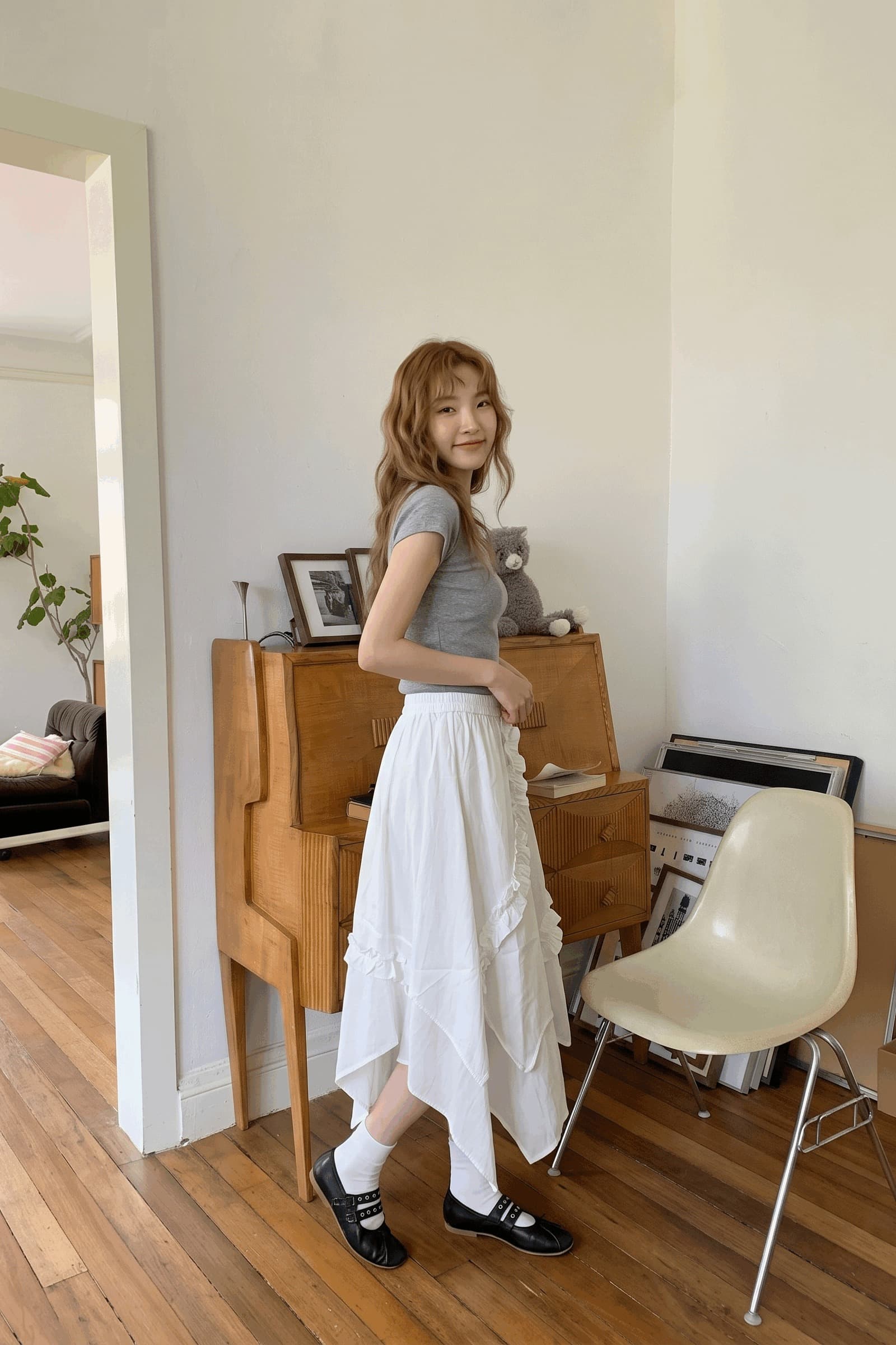 검정색 불규칙 반신 스커트 여성 2026 새로운 이른 봄 빅 사이즈 지방 mm 슬림해 보이는 한 마디 프릴 반 스커트 롱 스커트 이미지 6