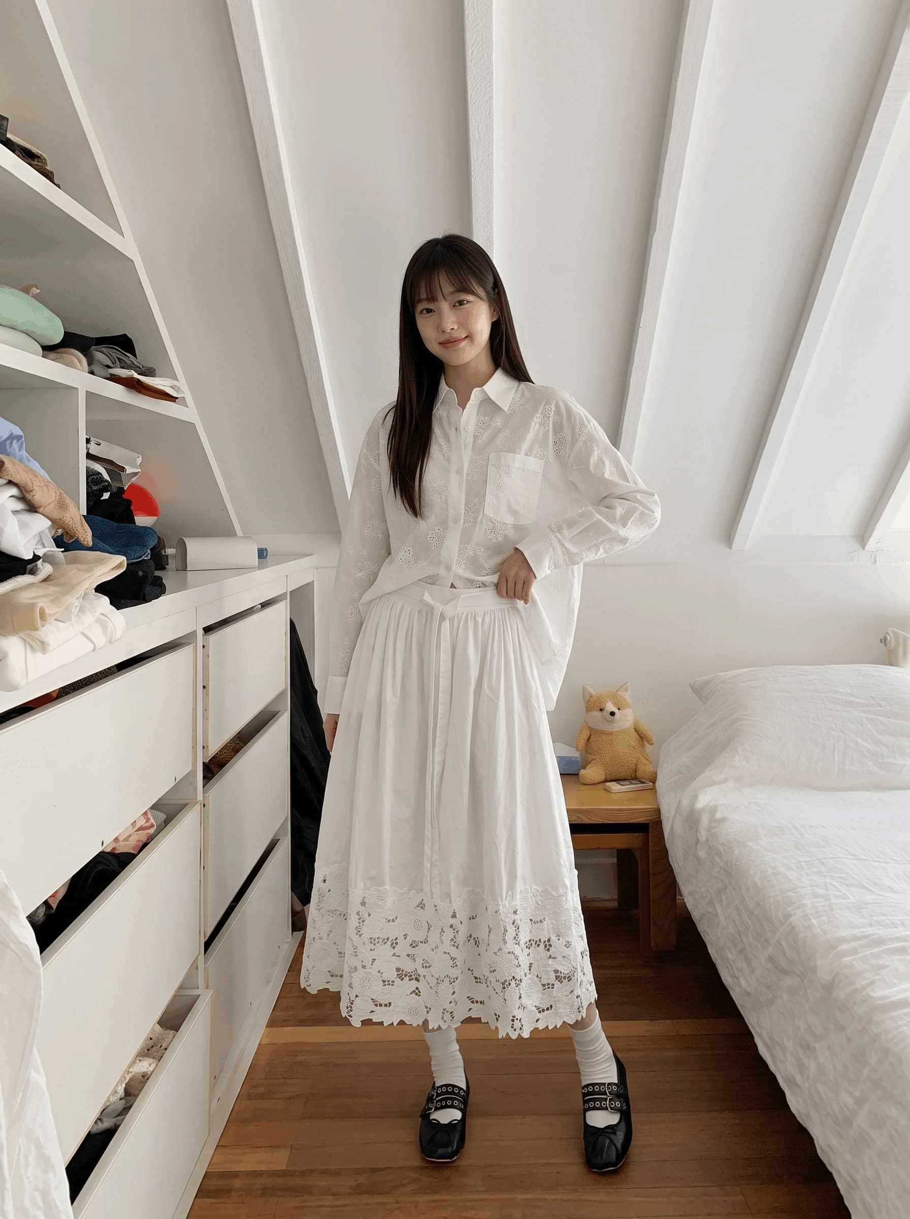 프랑스식 레이스 조각 홀로우 아웃 자수 레이스업 반신 스커트 여성 봄 여름 2025 하이웨이스트 슬림해 보이는 한 마디 큰 진자 우산 치마