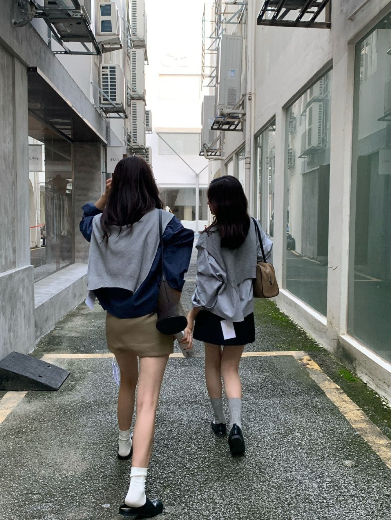 2026 가을 새로운 한 여성 단색 다용도 셔츠 스트라이프 조끼 세트 경기 숄 이미지 4