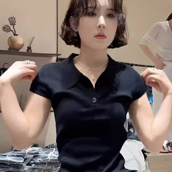 회색 폴로 칼라 POLO 셔츠 반팔 니트 스웨터 여성 여름 작은 키 쇼트 스타일 몸매 가꾸기 슬림해 보이는 품격 패션 맨위 상세 이미지 4