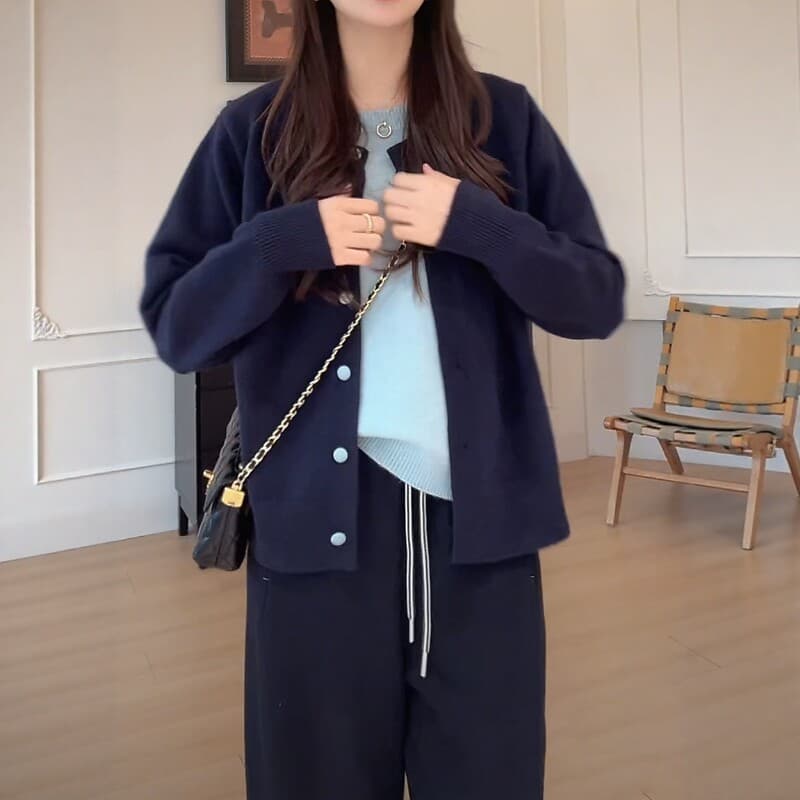 빅 사이즈 여성 의류 배색 페이크 레이어드 니트 오픈 가디건 긴팔 가을 지방 mm 슬림해 보이는 루즈핏 한국 스타일 느긋한 바람 맨위 이미지 5