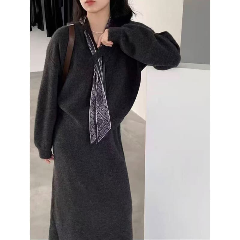 마이크로 지방 mm 패션 롱 코트 캐주얼 바람 미니멀리즘 바람 치마 레트로 빅 사이즈 가을 겨울철 패션 투피스 세트 보내기 스카프 이미지 3