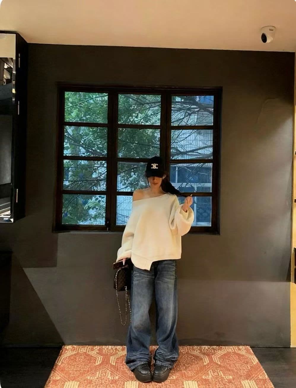 패션 오프숄더 순수한 욕망 바람 우아한 화이트 티 느긋한 바람이 아닙니다. 규칙 밑단 루즈핏 캐주얼 풀오버 상세 이미지 15