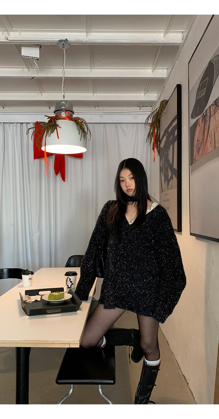 레드 맨 파빌리온 V넥 스웨터 여자 2026 새로운 겨울 착용 가져 가라. 검정색 맨위 중간 길이 느긋한 바람 니트 스웨터 상세 이미지 11