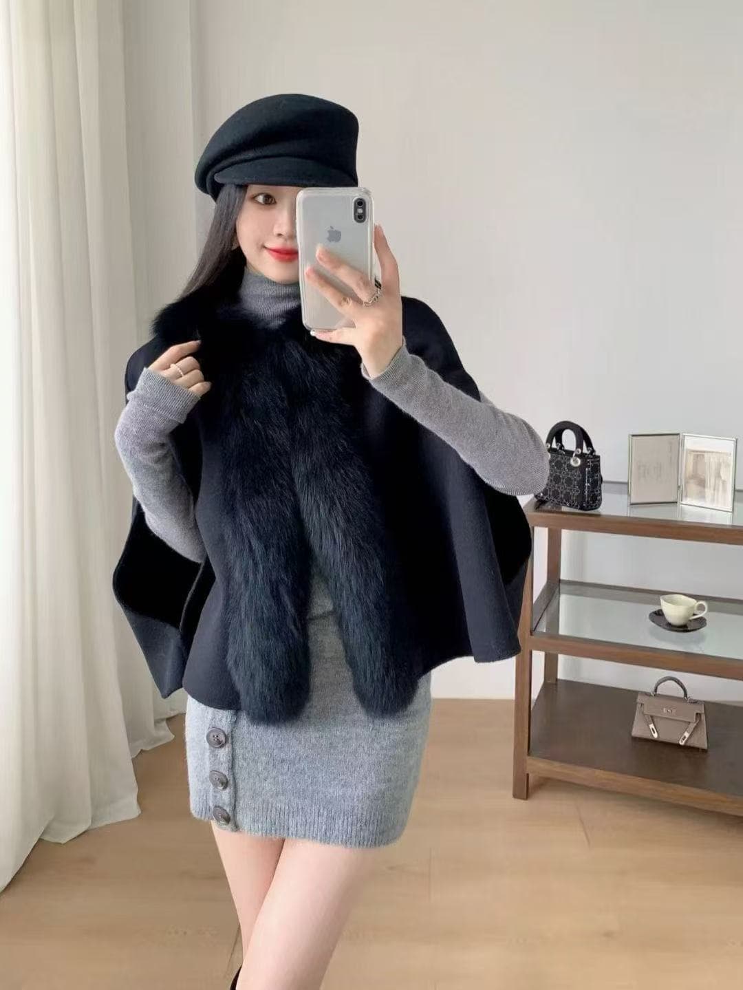 한 부서 천 금빛 바람 모방 여우 모피 칼라 루즈핏 쇼트 스타일 부드러운 민소매 숄 스웨터 상세 이미지 9