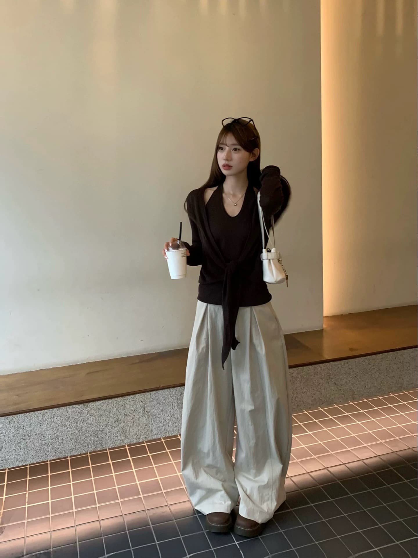 패션 고급 센스 검정색 행침 목 페이크 레이어드 니트 스웨터 스웨터 이른 가을 새로운 지방 mm 슬림해 보이는 인사이드 가져 가라. 기본 셔츠 상세 이미지 10