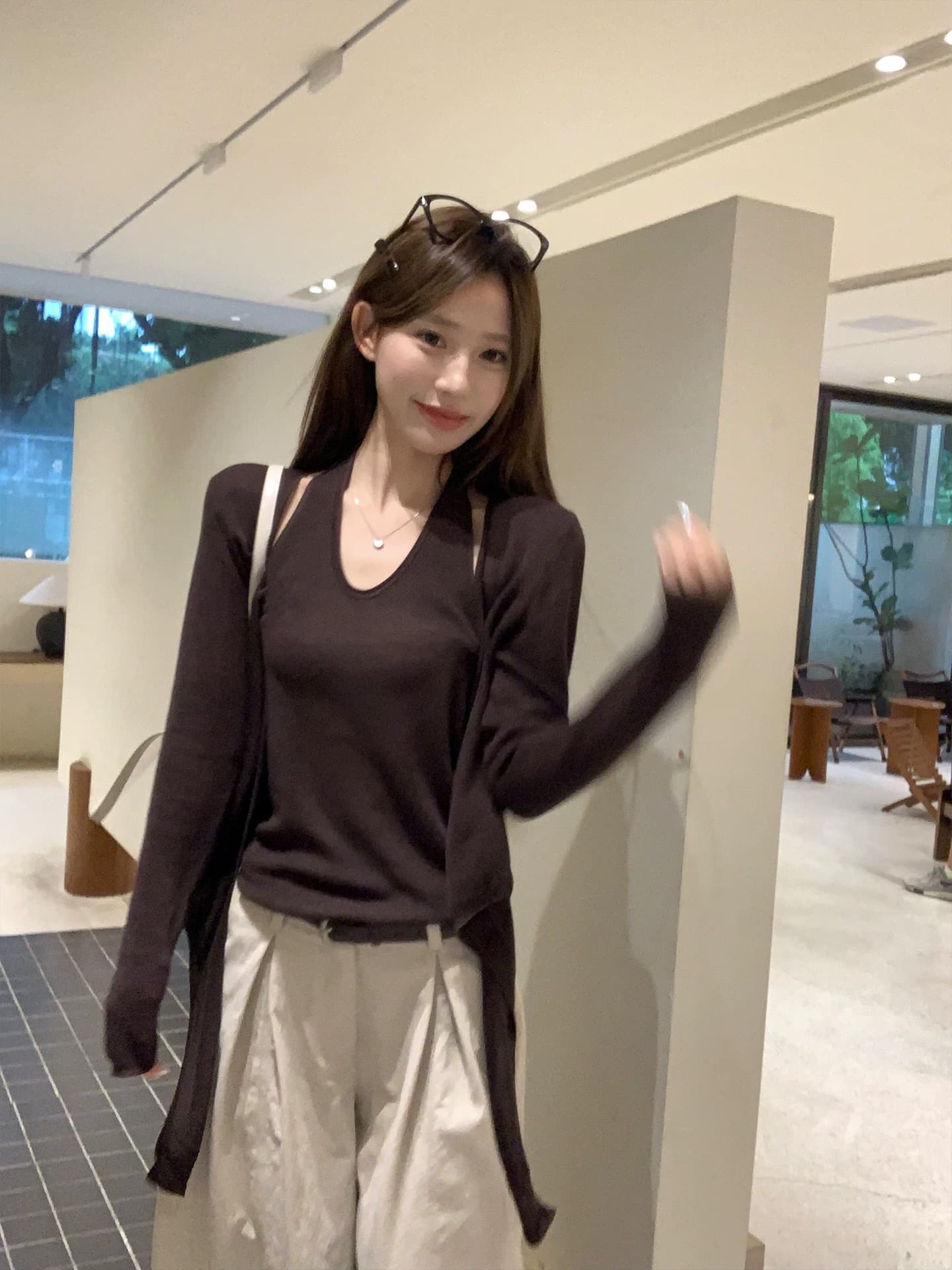 패션 고급 센스 검정색 행침 목 페이크 레이어드 니트 스웨터 스웨터 이른 가을 새로운 지방 mm 슬림해 보이는 인사이드 가져 가라. 기본 셔츠 상세 이미지 11