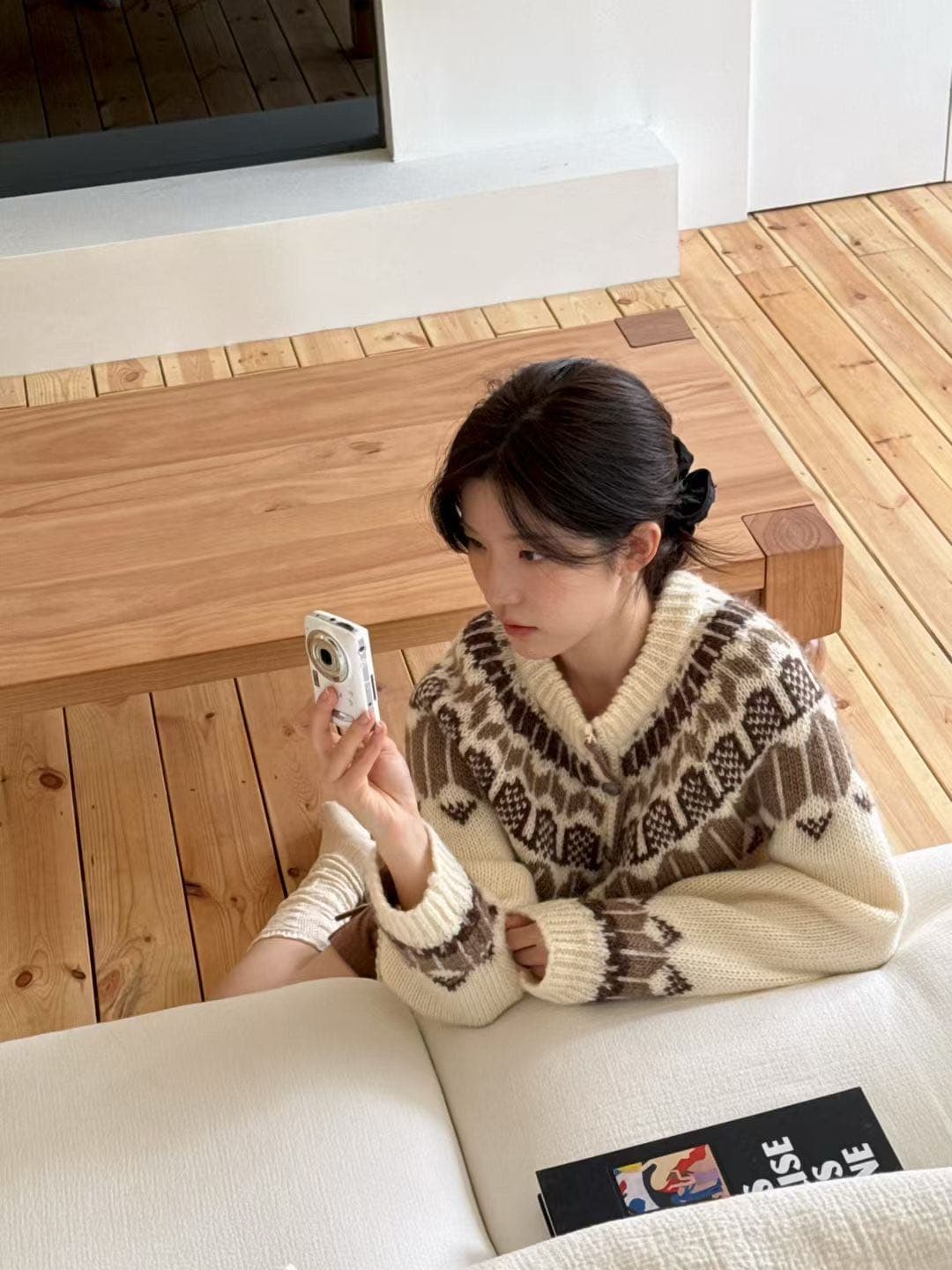 2026 가을 한국 ins 스타일 레트로 라운드 넥 공정한 섬 오픈 가디건 니트 스웨터 상세 이미지 2