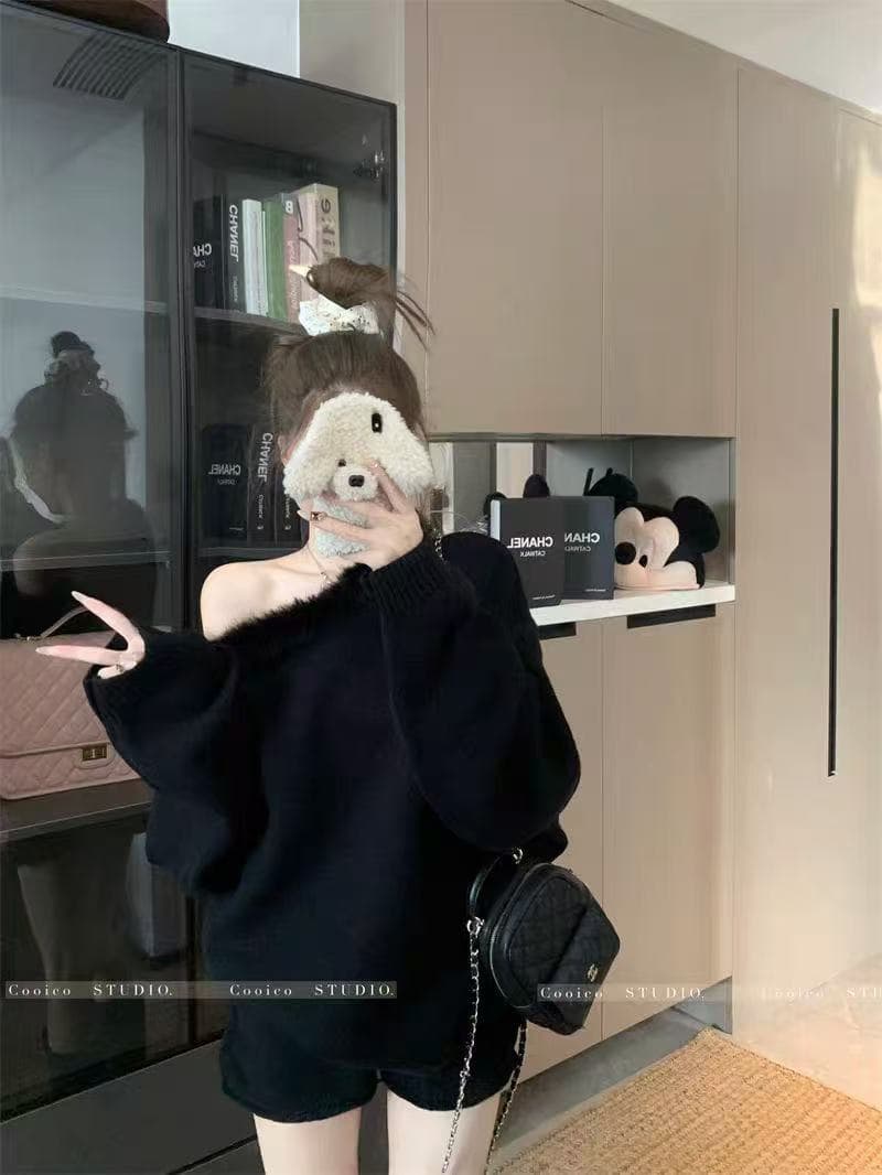 좋은 품질 26 가을 새로운 느긋한 슬림해 보이는 털 모피 칼라 오프숄더 스웨터 하이웨이스트 니트 반바지 투피스 슈트 여성 가을 상세 이미지 6