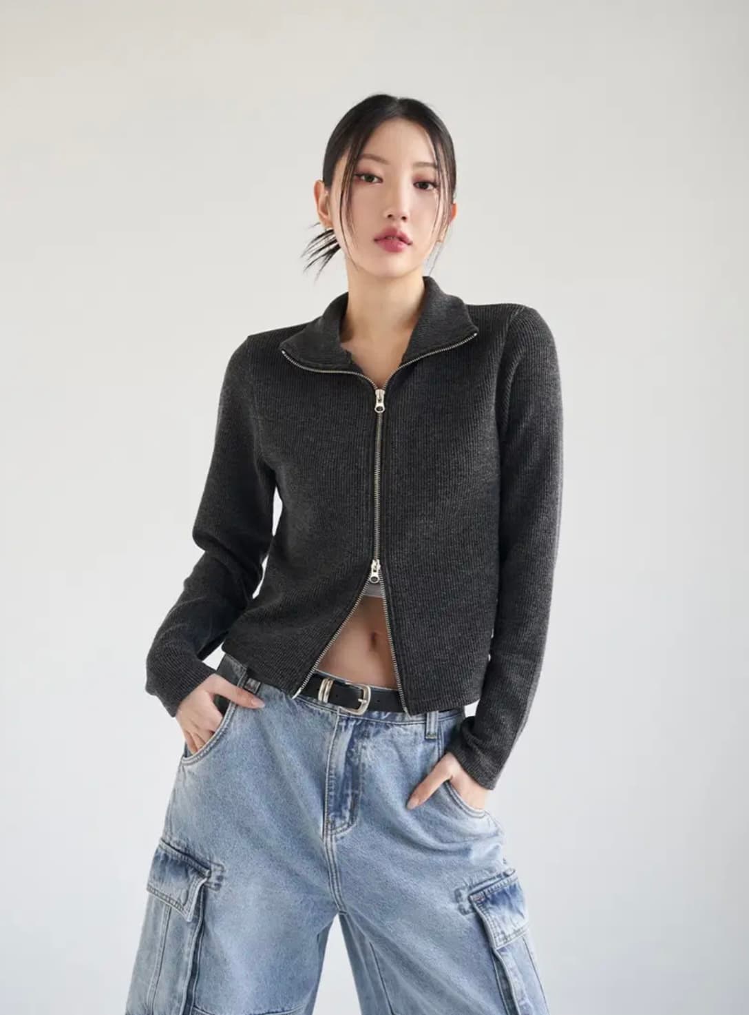 2026 봄 신제품 패션 동대문 작은 대중 스탠드 칼라 개성 더블 지퍼 헤드 슬림해 보이는 쇼트 스타일 재킷 맨위 상세 이미지 13