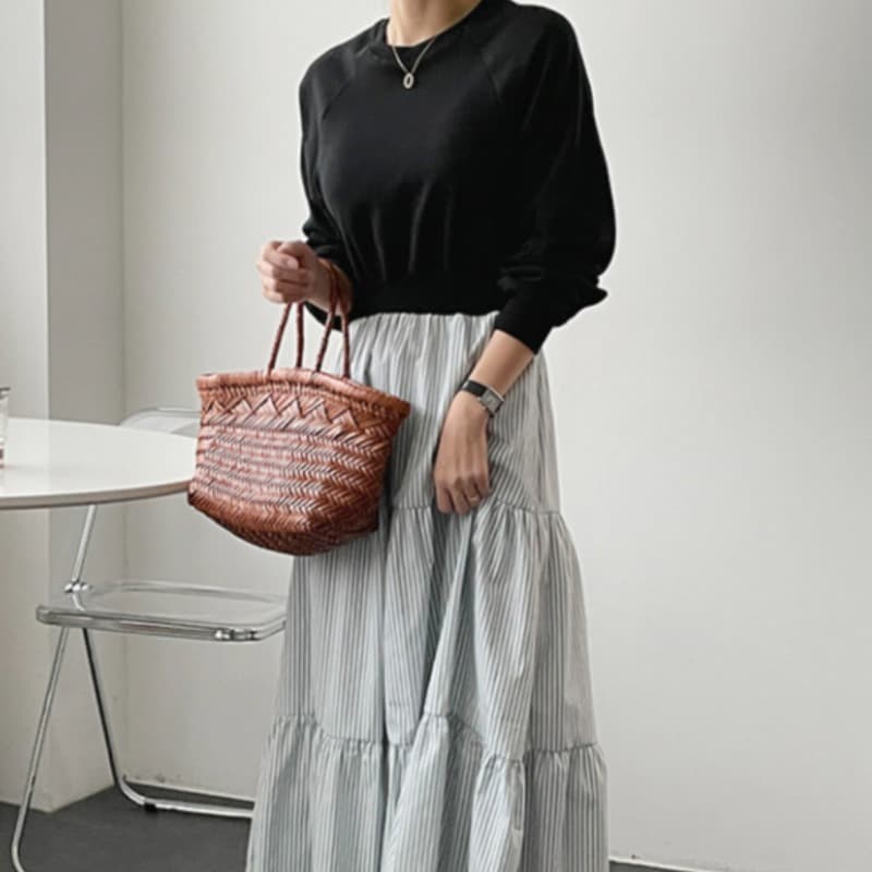 한국 chic 이른 가을 작은 대중 캐주얼 라운드 넥 풀오버 루즈핏 하이웨이스트 후드티 패치워크 스트라이프 드레스 롱 스커트 여성 이미지 5