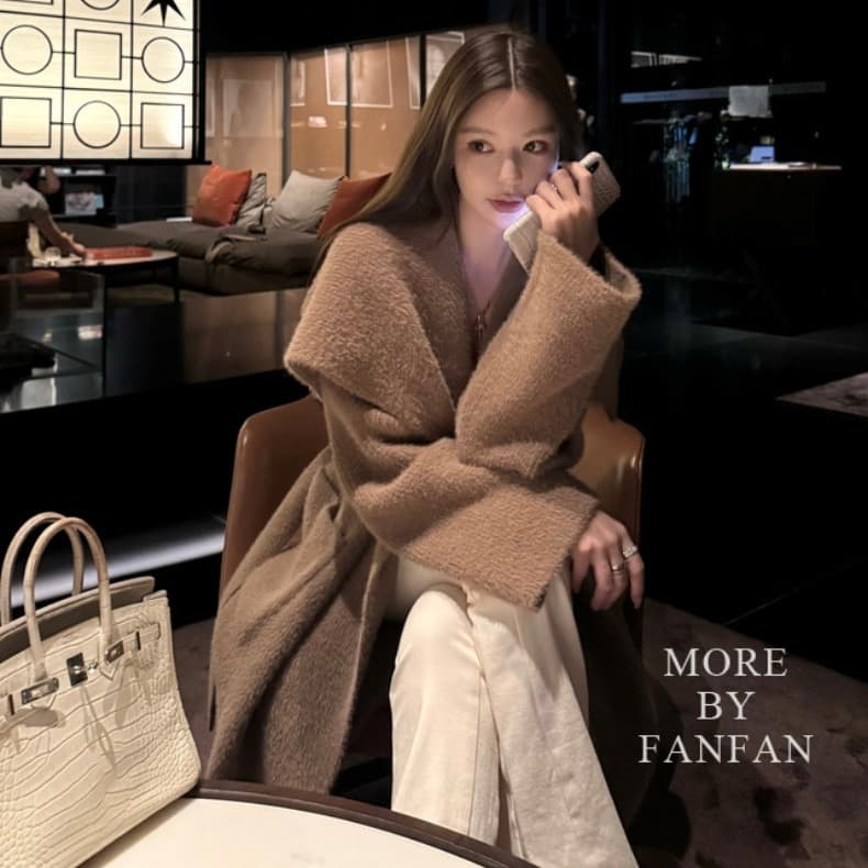 26 이른 가을 새로운 느긋한 천 골드 느슨함 센스 모방 fall 털 큰 머리카락 외투 따뜻한 플러시 센스 빅 칼라 벨트 오픈 가디건 이미지 2