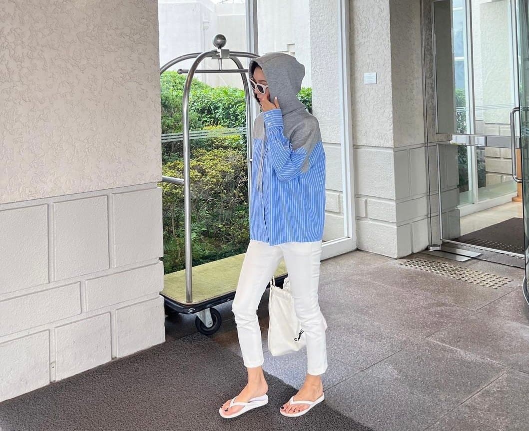 스트라이프 여성 셔츠 봄 새로운 2026 캐주얼 루즈핏 다용도 슬림해 보이는 패치워크 후드 디자인 센스 작은 대중 맨위 상세 이미지 17