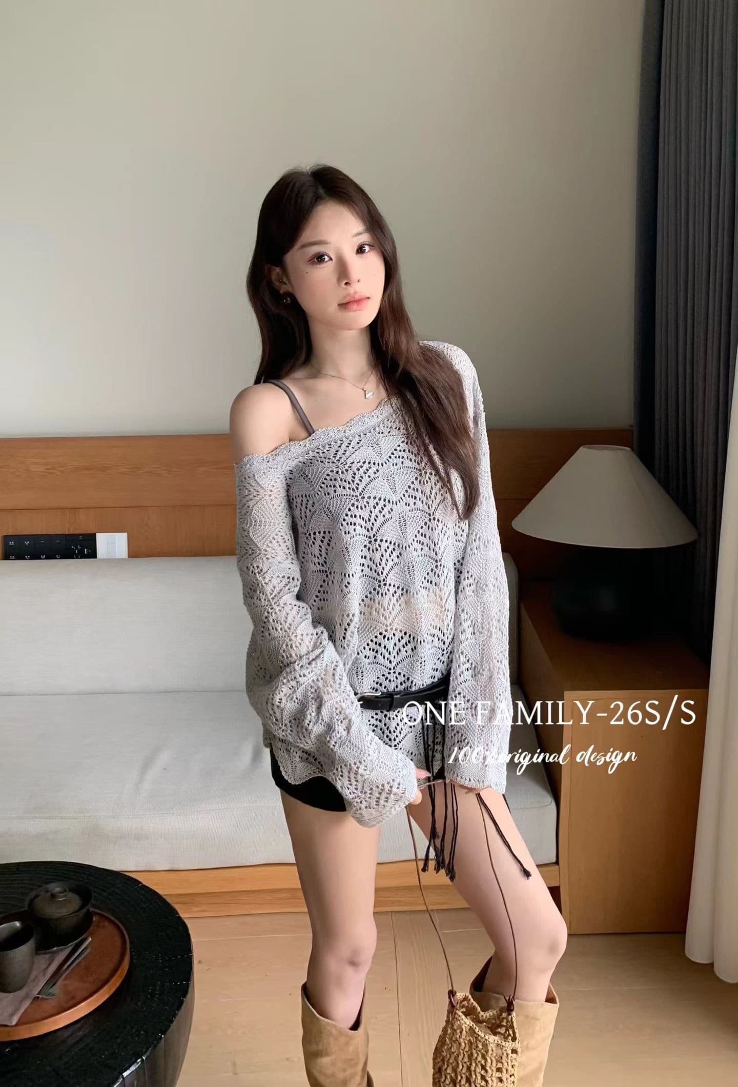 2026 년 가을 니트 홀로우 아웃 슬립 레트로 품격 패션 루즈핏 니트 티셔츠 맨위 상세 이미지 13