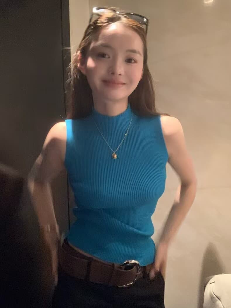 레드 맨 파빌리온 조끼 여성 여름 외출용 검정색 니트 터틀넥 고급 센스 chic Chic 오프숄더 한 부서 민소매 맨위 상세 이미지 6