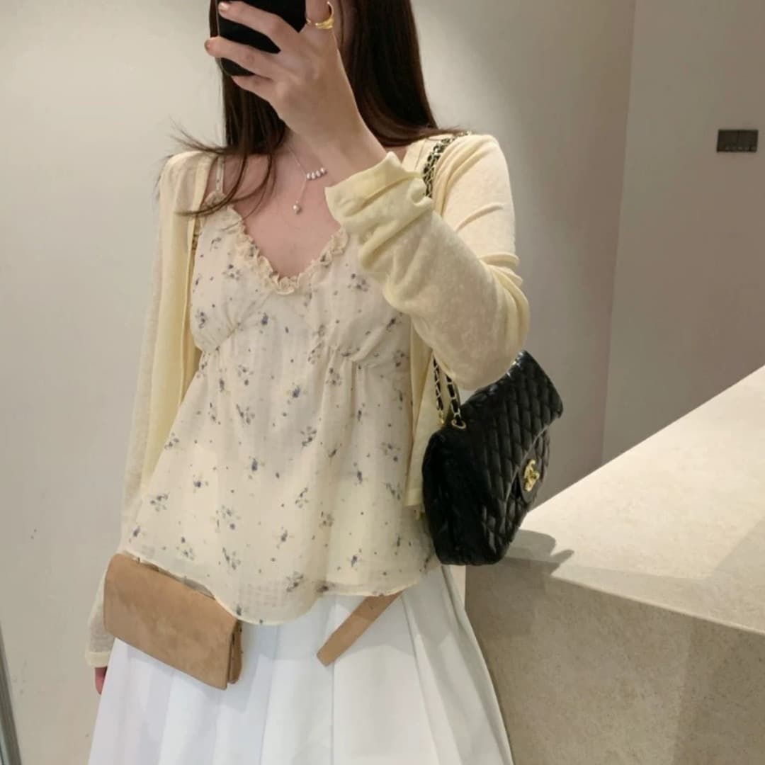 한 부서 황색 작은 꽃무늬 쉬폰 V넥 캐미솔 이미지 3