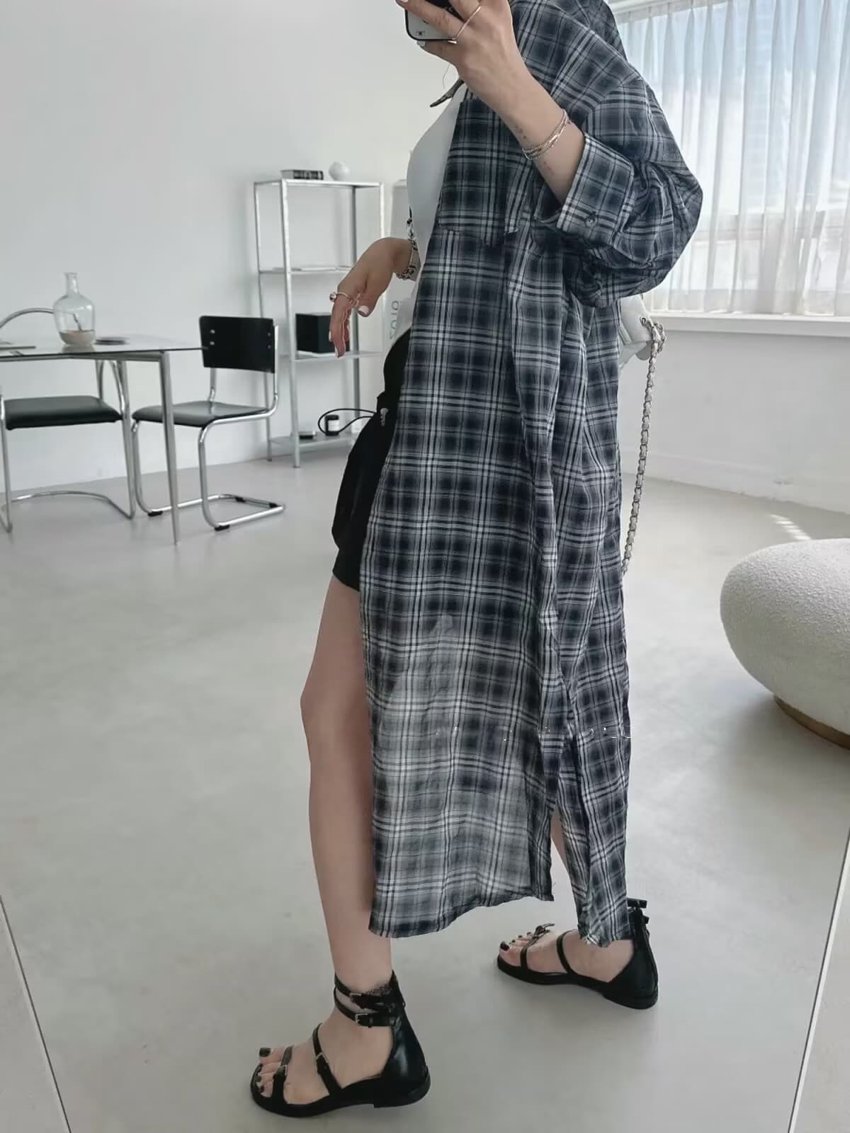 롱 코트 격자 무늬 셔츠 자외선 차단 여성 코트 여름 새로운 캐주얼 다용도 루즈핏 슬림해 보이는 트임 알파벳 맨위 트렌디 상세 이미지 7