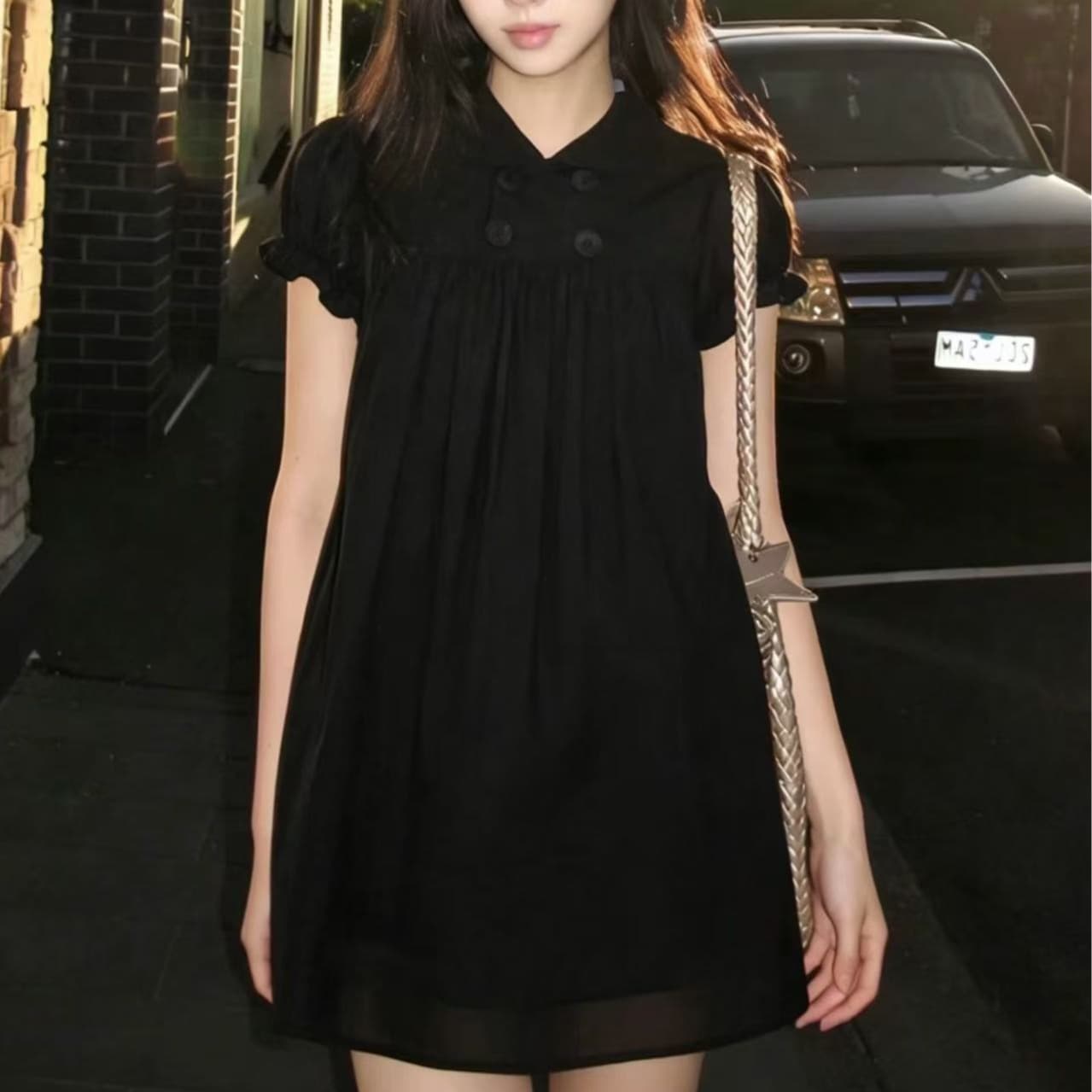 2026 한 부서 이중 버튼 거품 소매 아시아 인 베이비 칼라 셔츠 드레스 긍정적 인 어깨 몸매 가꾸기 디자인 센스 이미지 3