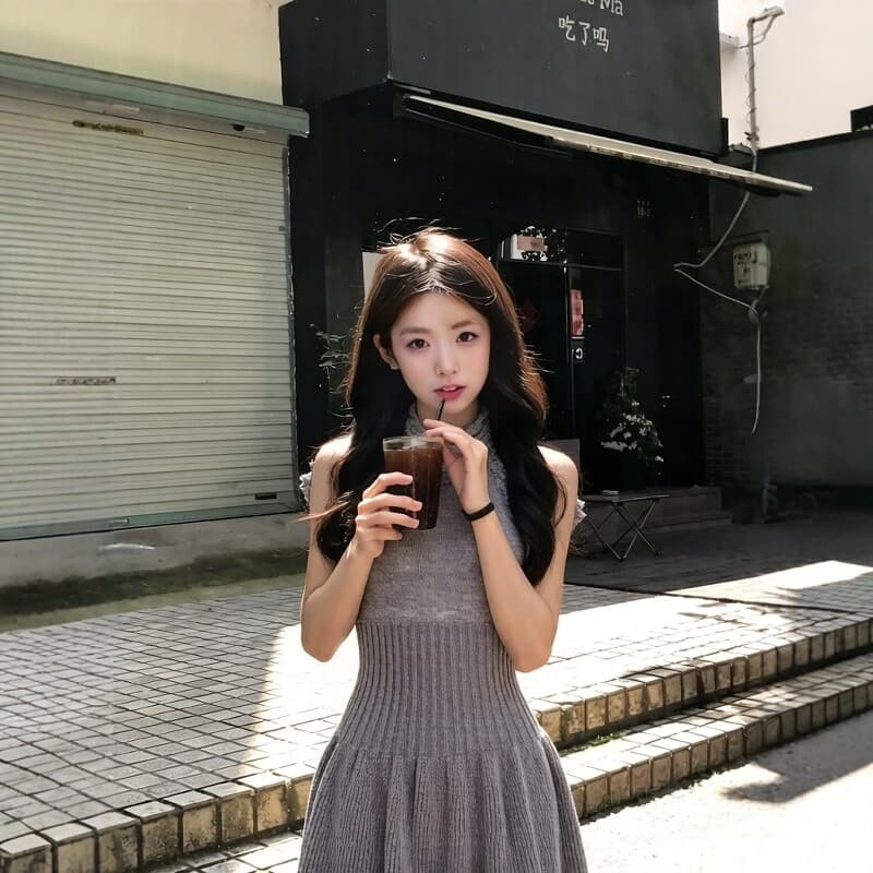 2026 여름 작은 샤넬 스타일 민소매 여성 드레스 몸매 가꾸기 슬림해 보이는 미니멀리즘 품격 일상 나가라. 다용도 숙녀 치마 상세 이미지 6