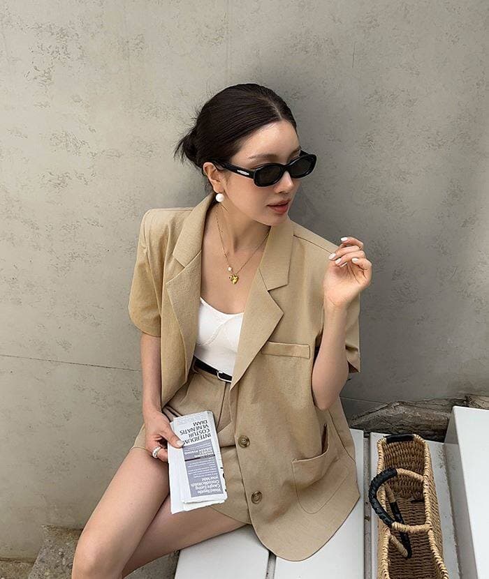 2026 년 여름 폴로 칼라 작은 정장 여성 한국 스타일 캐주얼 얇은 스타일 블레이저 하이웨이스트 반바지 투피스 세트 상세 이미지 1
