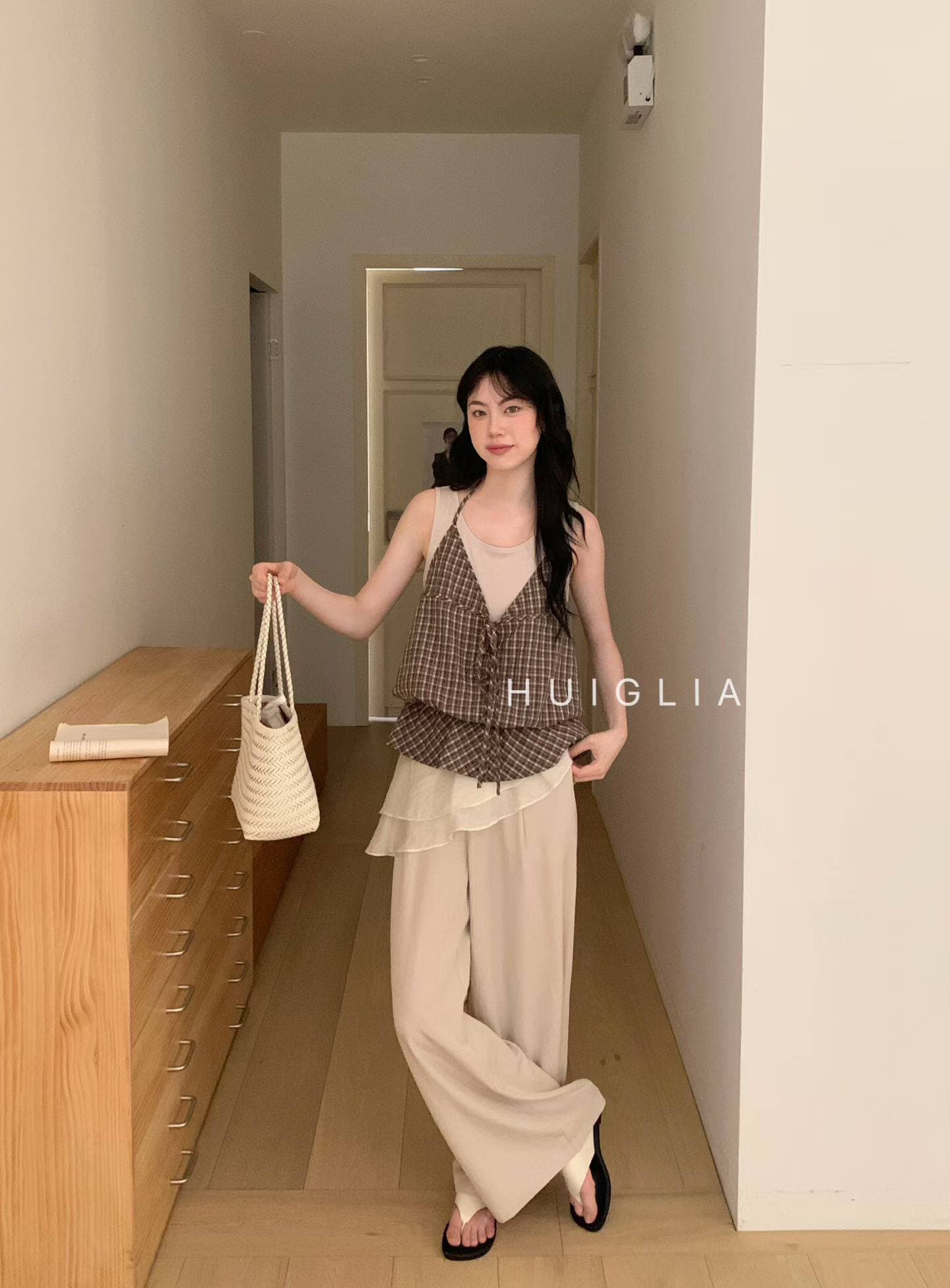 2026 한 부서 체크무늬 패치워크 민소매 조끼 여성 여름 디자인 센스 캐주얼 다용도 행침 목 맨위 상세 이미지 3