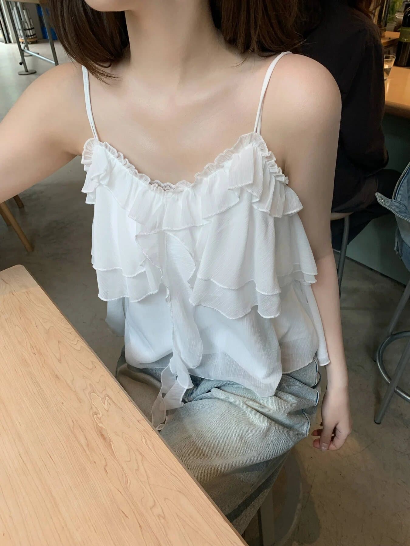 한국 프릴 캐미솔 여름 연령 감소 부드러운 외출용 불규칙 리본 민소매 V넥 맨위 상세 이미지 10