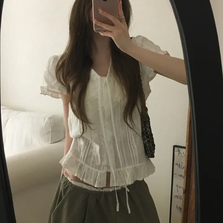 한국 ins 여름 패션 레이스 리본 V넥 싱글 줄 버튼 자수 자카드 거품 소매 여성 셔츠 외국 가스 작은 셔츠
