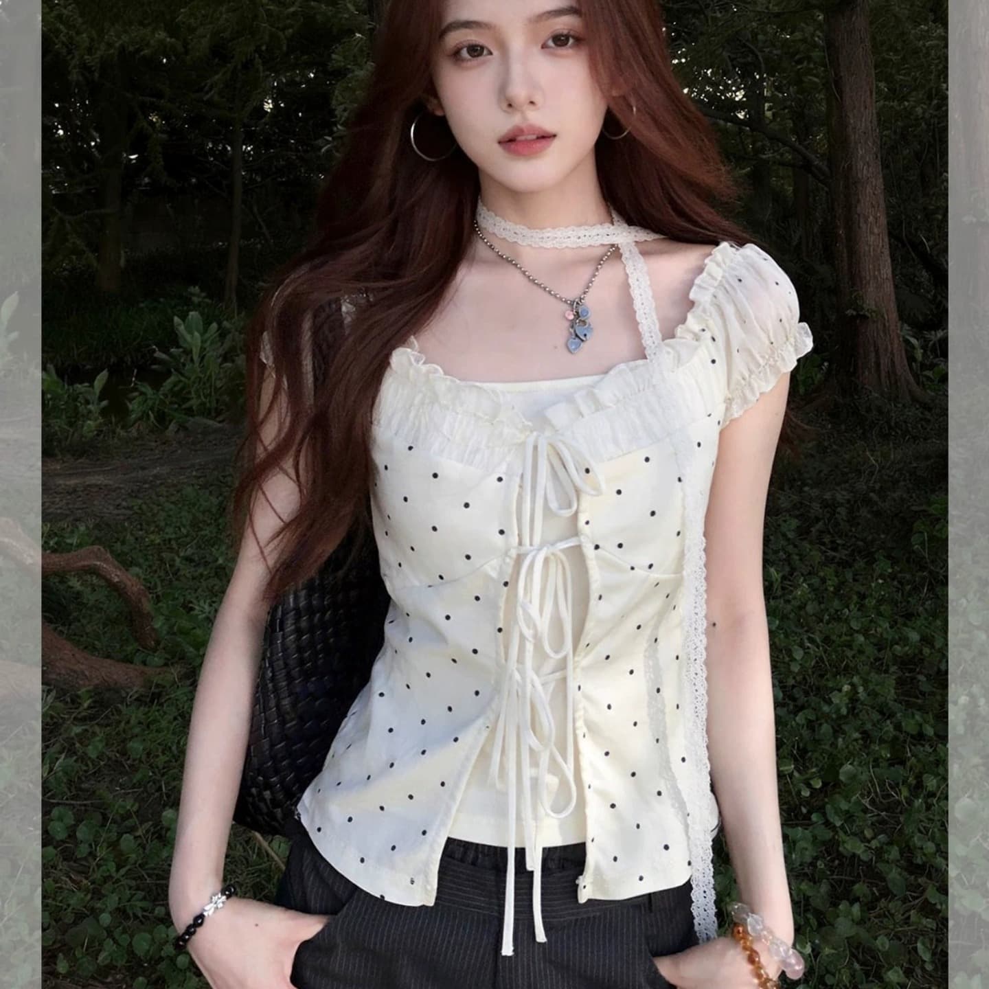 2026 여름 도트 무늬 프린트 거품 소매 여성 셔츠 패치워크 페이크 레이어드 셔츠 슬림해 보이는 스트랩 그레이트 봐. 의류
