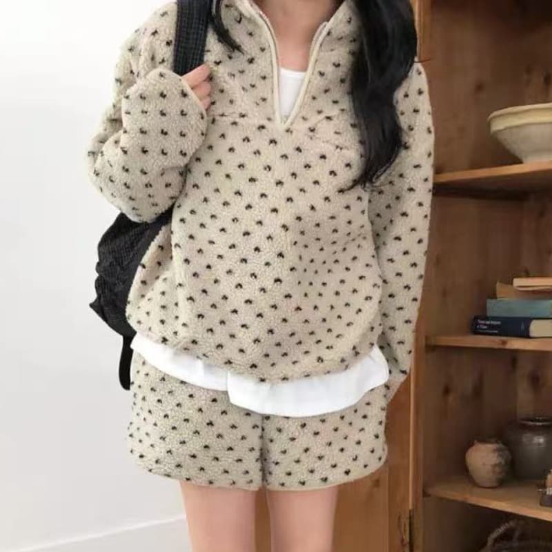 패션 세트 스탠드 칼라 하프 지퍼 양털 후드티 허리 넓은 다리가 짧다. 바지 투피스 슈트 하트 자카드 플리스