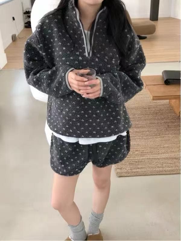패션 세트 스탠드 칼라 하프 지퍼 양털 후드티 허리 넓은 다리가 짧다. 바지 투피스 슈트 하트 자카드 플리스 상세 이미지 2