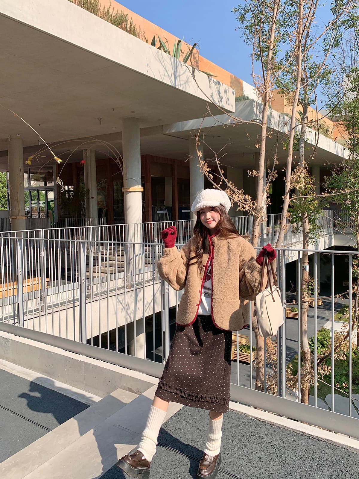 다우 시시 토끼 폴로 칼라 양털 여성 코트 피모 하나 한 부서 품격 보온 면 의류 루즈핏 다용도 맨위 상세 이미지 3