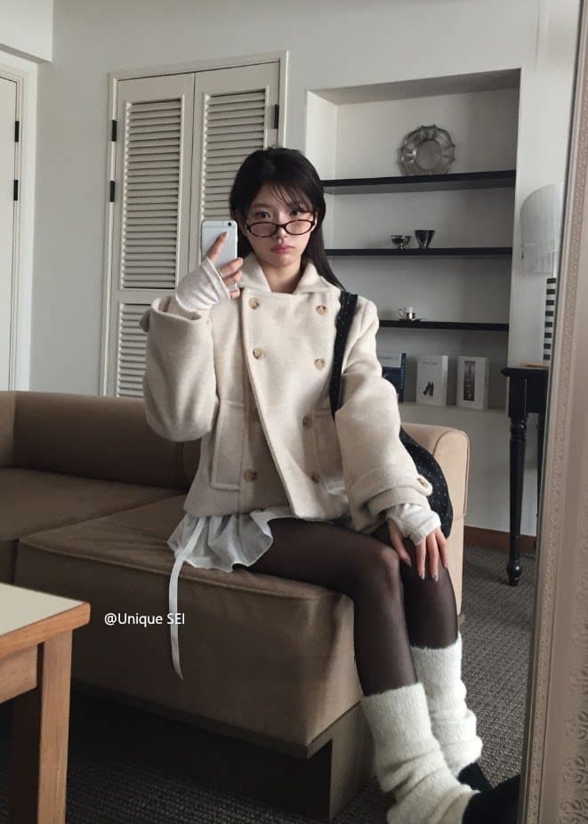 2026 가을 겨울 새로운 한 부서 레트로 다용도 학원 스타일 폴로 칼라 이중 버튼 솜을 넣은 모직 짧은 외투 상세 이미지 28