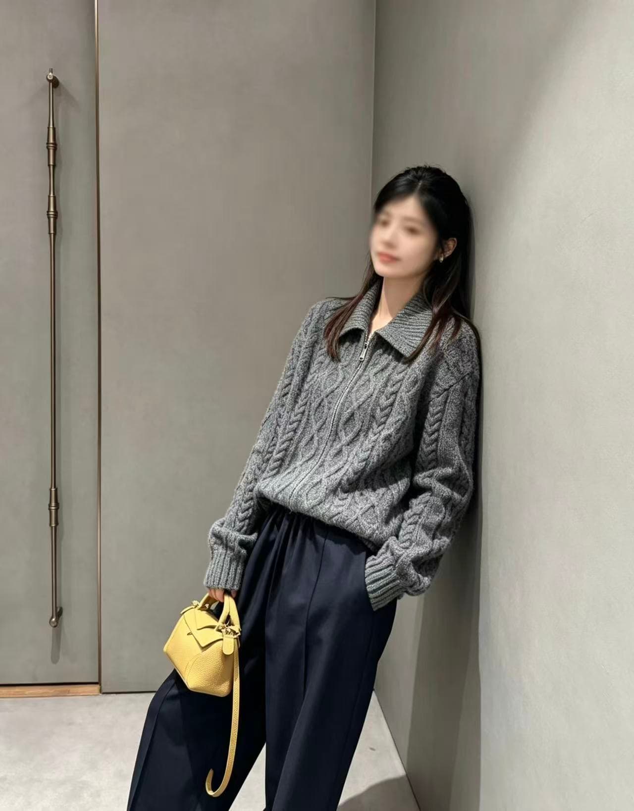 한 부서 착용 가져 가라. 2026 새로운 가을 겨울철 니트 레트로 폴로 칼라 지퍼 여성 코트 루즈핏 느긋한 긴팔 맨위 상세 이미지 2