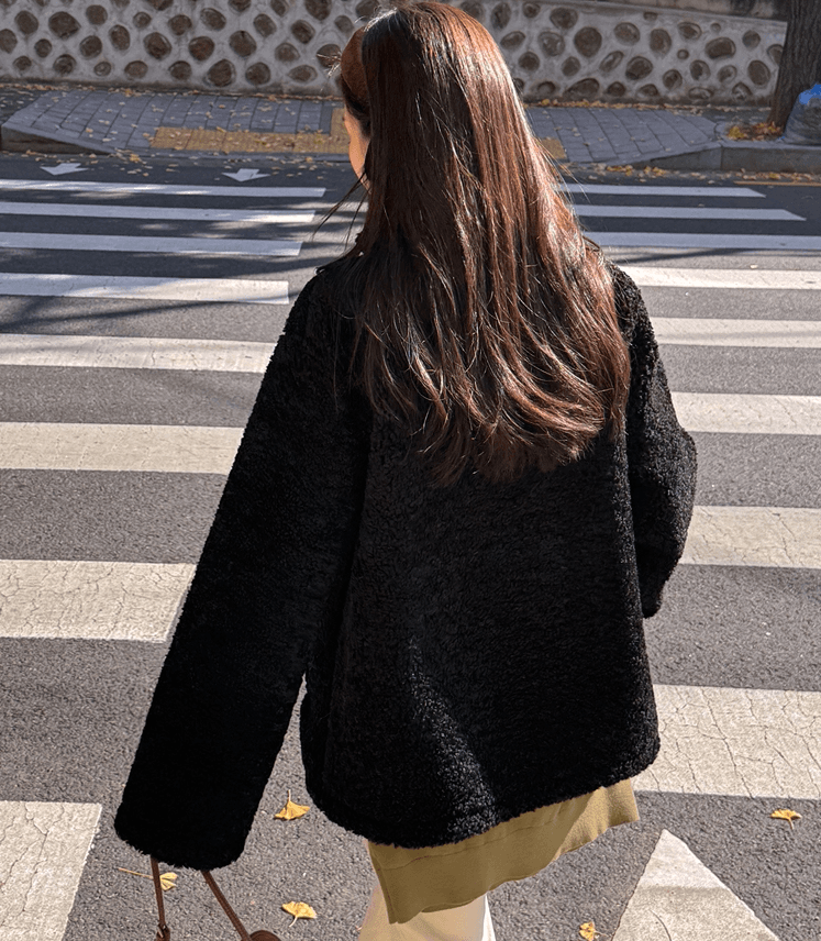 가을 겨울 새로운 2026 한국 여성 의류 패션 스탠드 칼라 싱글 줄 버튼 모방 양털 캐주얼 루즈핏 중간 길이 재킷 상세 이미지 40