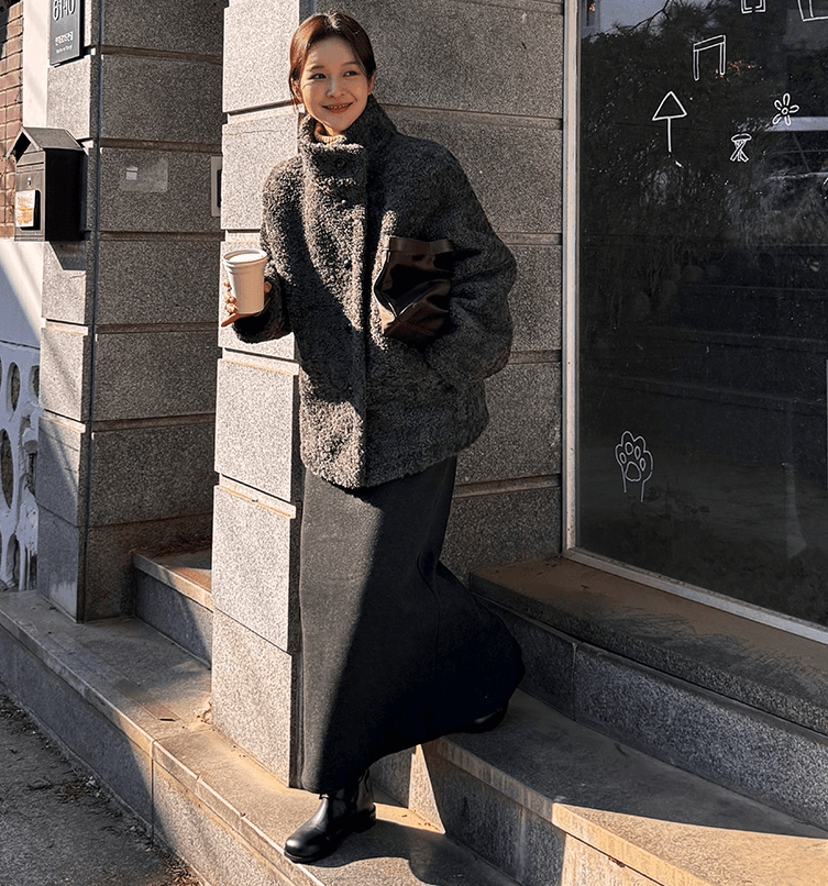 가을 겨울 새로운 2026 한국 여성 의류 패션 스탠드 칼라 싱글 줄 버튼 모방 양털 캐주얼 루즈핏 중간 길이 재킷 상세 이미지 44
