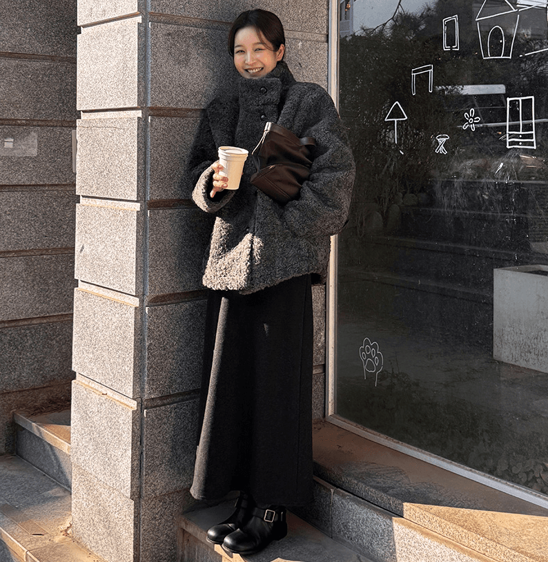 가을 겨울 새로운 2026 한국 여성 의류 패션 스탠드 칼라 싱글 줄 버튼 모방 양털 캐주얼 루즈핏 중간 길이 재킷 상세 이미지 46