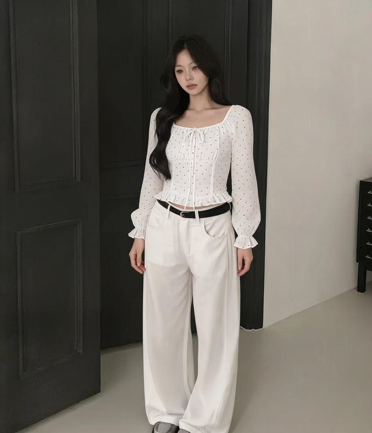 한 부서 달콤함 도트 무늬 광장 칼라 쇼트 스타일 티셔츠 맨위 상세 이미지 4