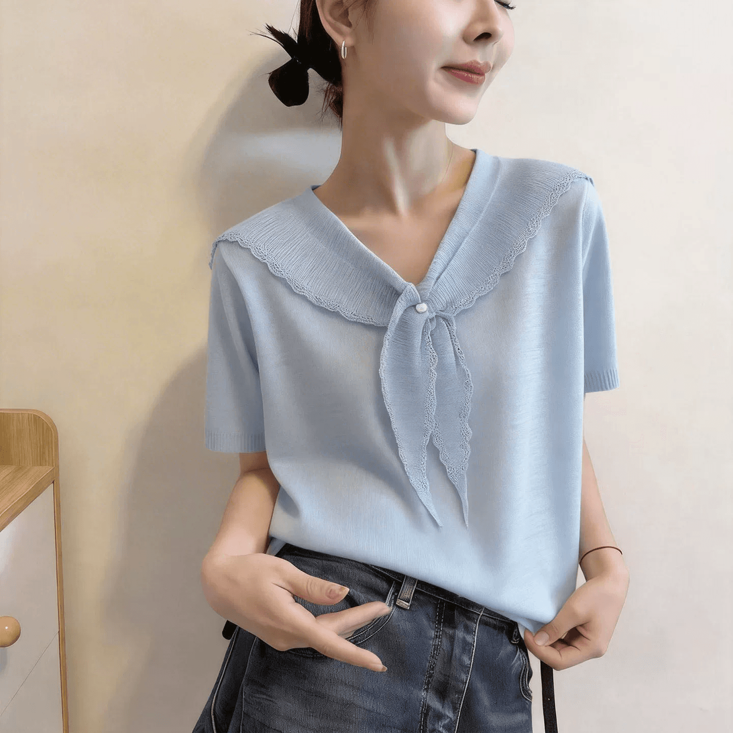 경관 그림 여름 얇은 스타일 나비 매듭 V넥 얼음 실크 니트 반팔 티셔츠 여성 2026 새로운 고유 한 아름다운 맨위 이미지 2